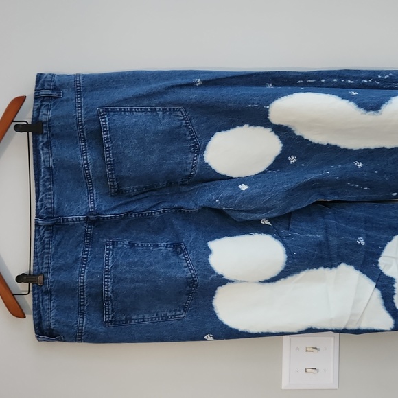 New Women's Baggy Fit Super Wide Leg Spoon Jeans sz 24 bleach wash denim NWT - Picture 3 of 4